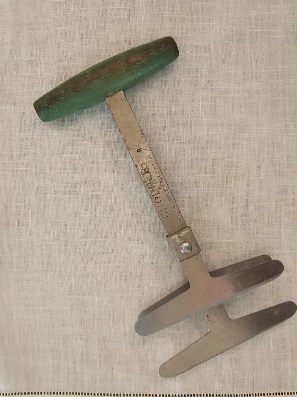Vintage 30's Foley Food Chopper W/ Green Wooden Handle 3 Blades Made In USA